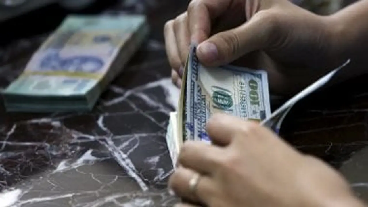 تحركات سعر الدولار مقابل الجنيه المصري في قائمة أسعار البنوك اليوم بنهاية التعاملات
